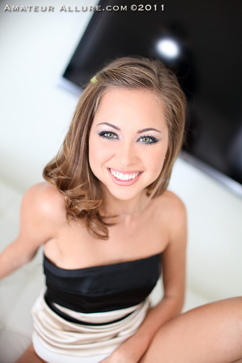 Deepthroat Queen Riley Reid 02