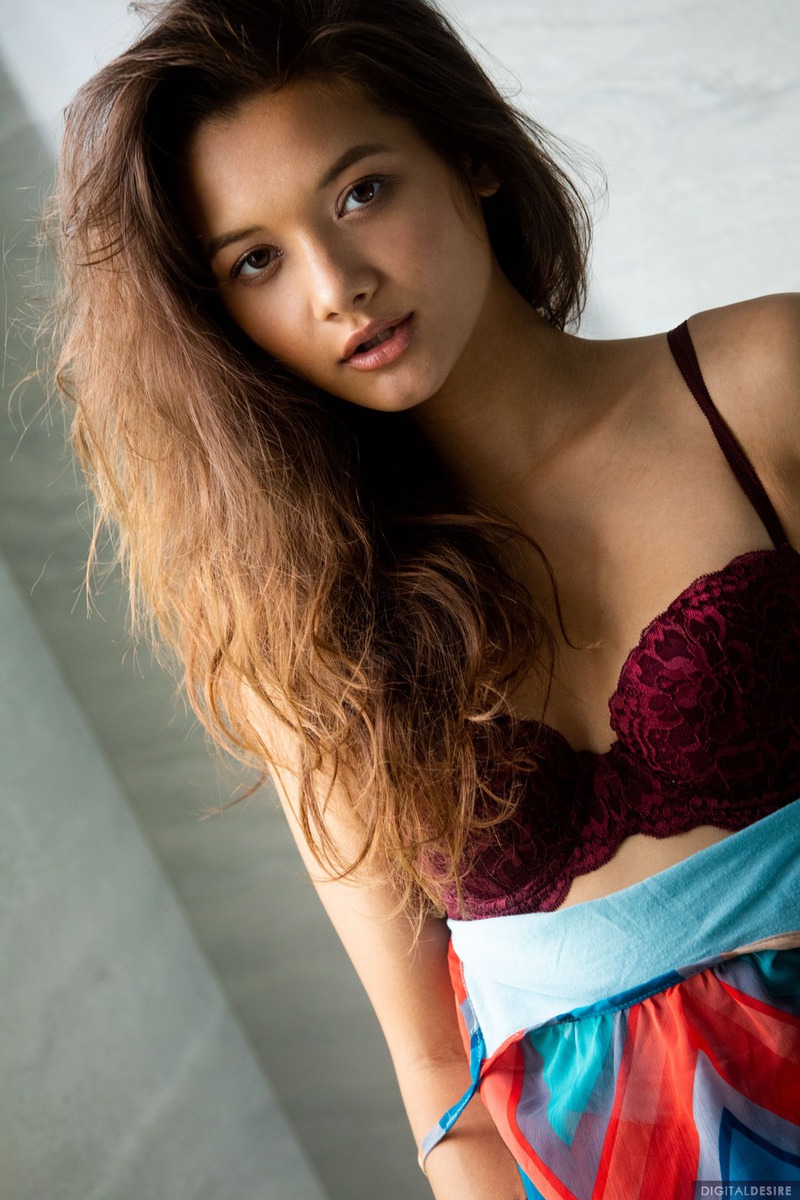 Alex De La Flor 01
