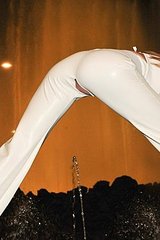 Gilda Roberts in Vienna by night - masturbating and pissing open public - crazy girl 01