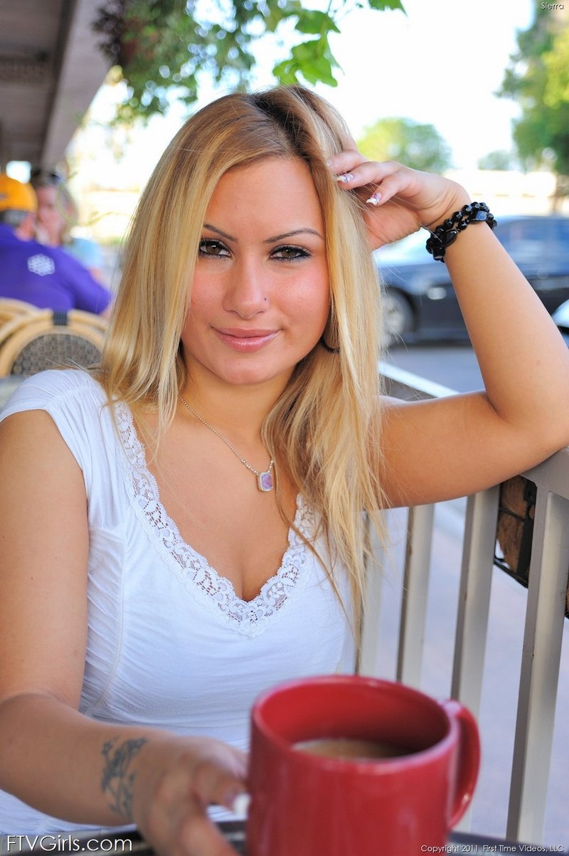 Sierra flashes tits in the cafe and strips naked 03