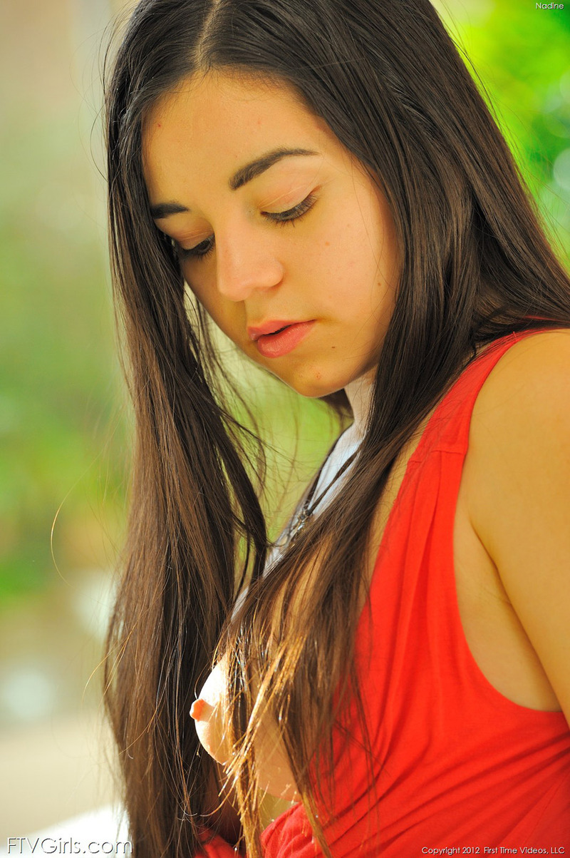 Nadine  08