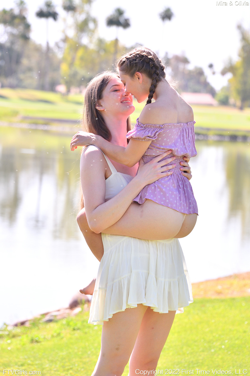 Mira Olivia Feel The Connection 08