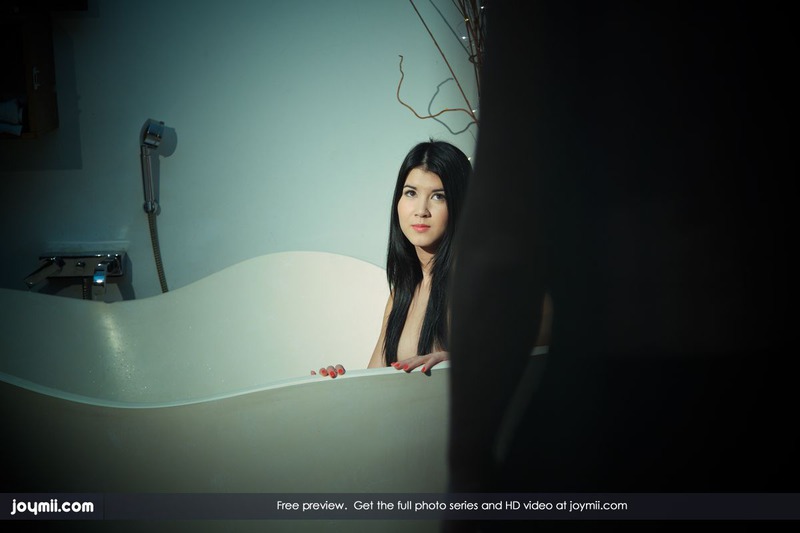 Sex In The Bathroom 02
