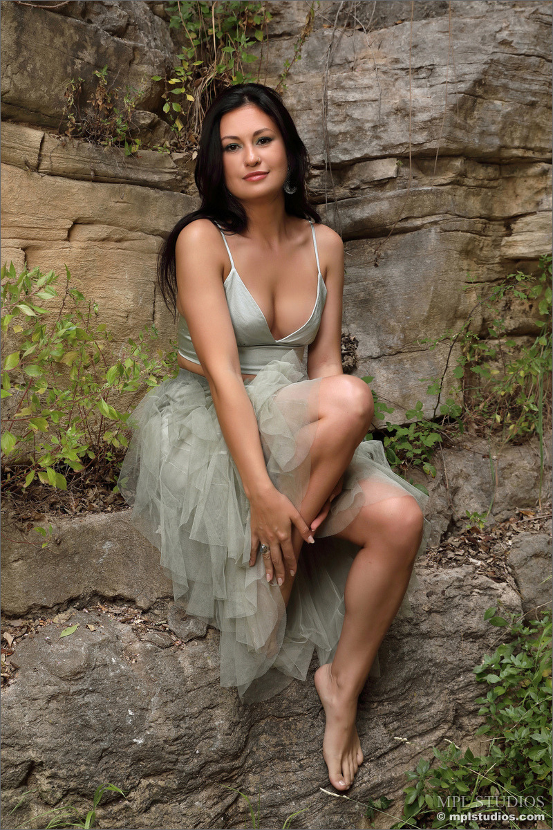 Mila - Fortress Of Solitude 00