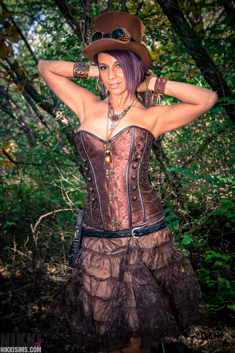 Nikki Sims Steampunk 08