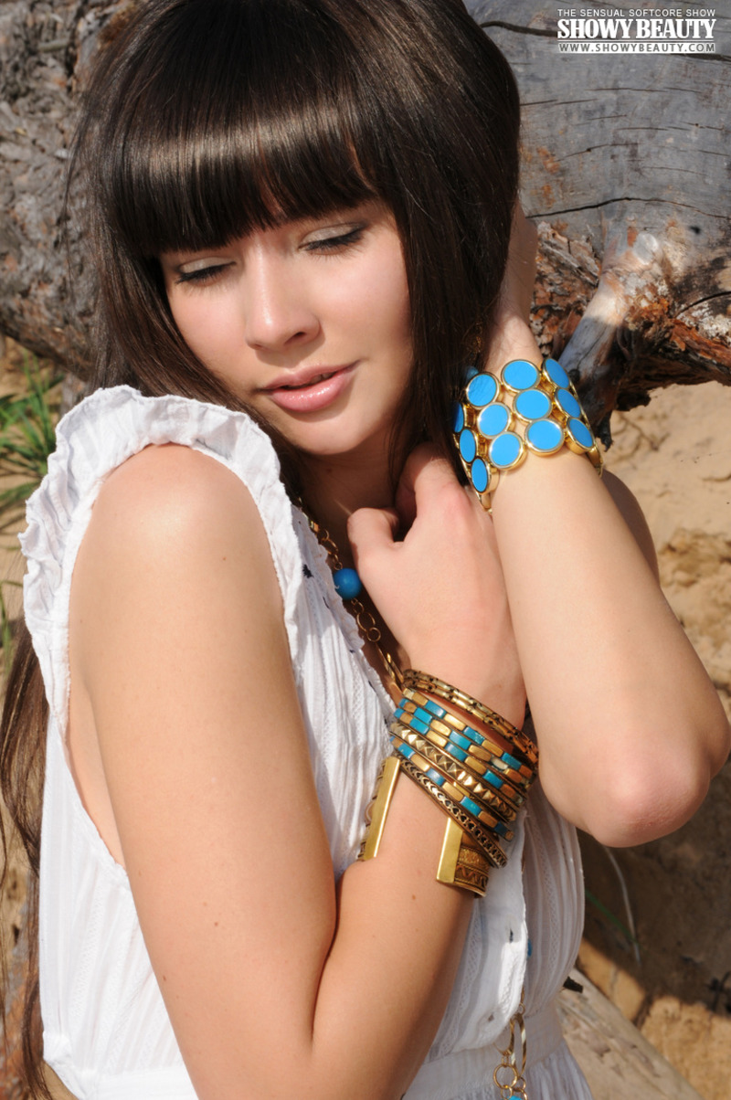 Dark Haired Honey 02