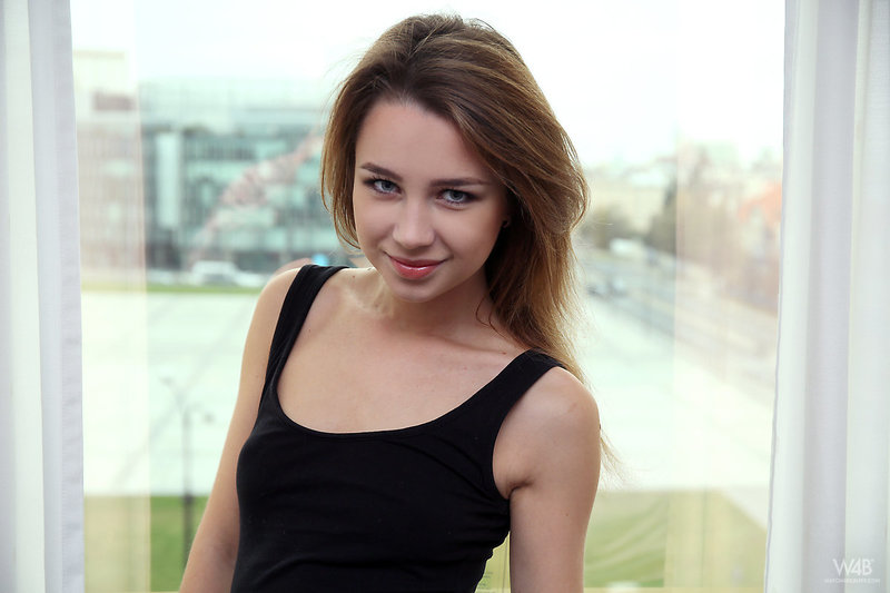Mia strips off 01