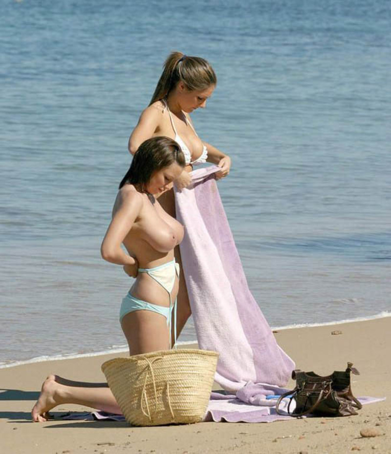 Hot Lucy Pinder nude 02