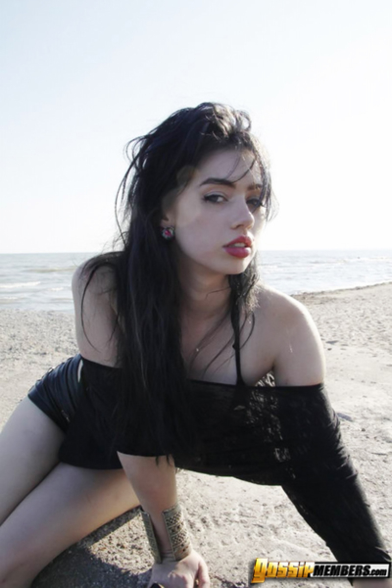 Skye Sweetnam Canadian Cunt 01