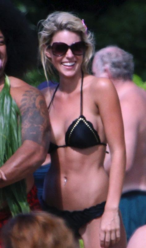 Sexy Carrie Prejean 08